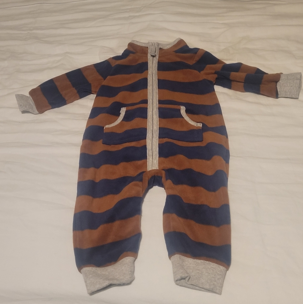 Cute carter's blue and brown bear bodysuit